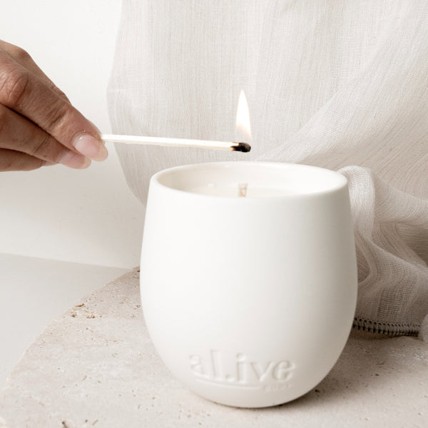 al.ive body | SWEET DEWBERRY & CLOVE SOY CANDLE