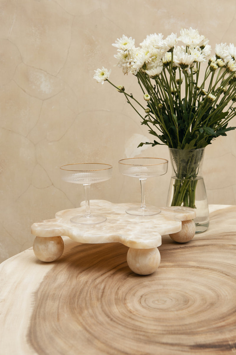 Onyx Footed Wave Tray | Natural