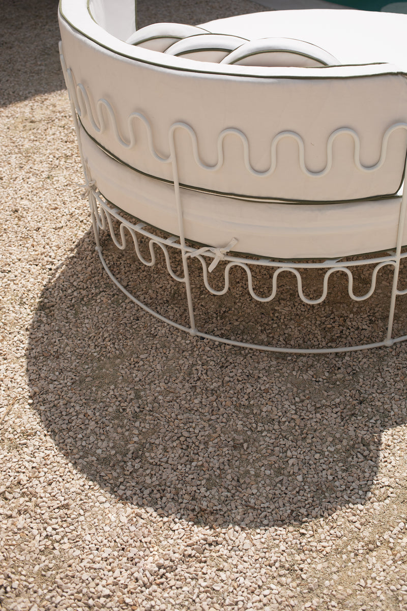 Wavy Circular Lounger | PRE-ORDER SEPTEMBER ARRIVAL