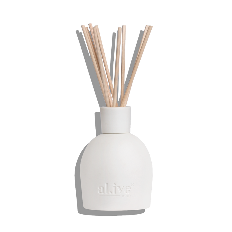 al.ive body | sweet dewberry & clove diffuser