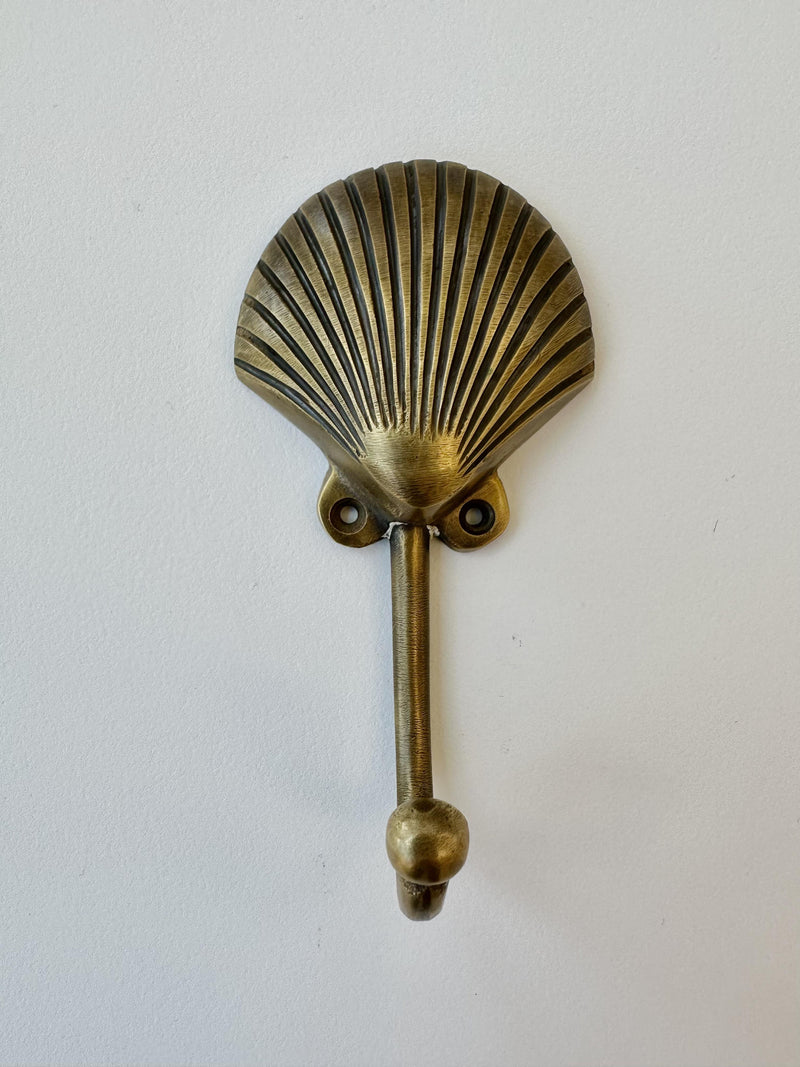 ANTIQUE BRASS WALL HOOK | CLAM SHELL | STYLE D